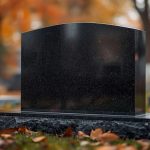 Jak dobrze wybrać elegancki pomnik pamięci — kompletny przewodnik dla bliskich